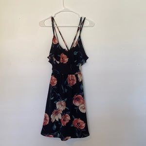 Cute floral dress!